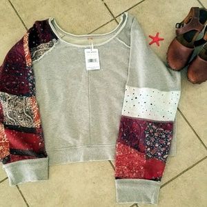 Gorgeous FreePeole Sweater!